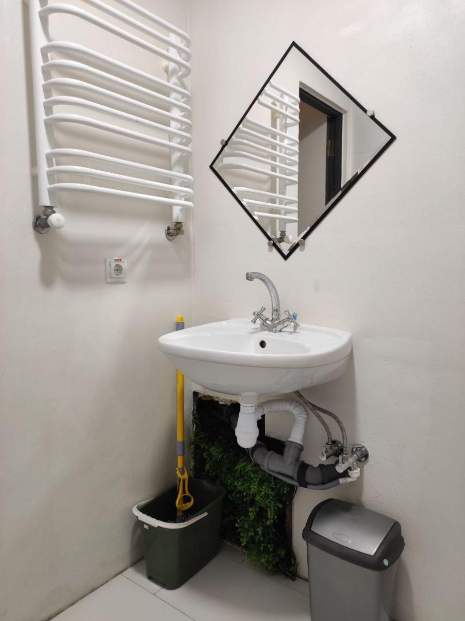 Hostel Europe-U Lviv Extérieur photo