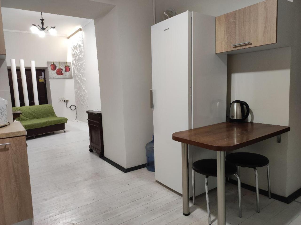 Hostel Europe-U Lviv Extérieur photo