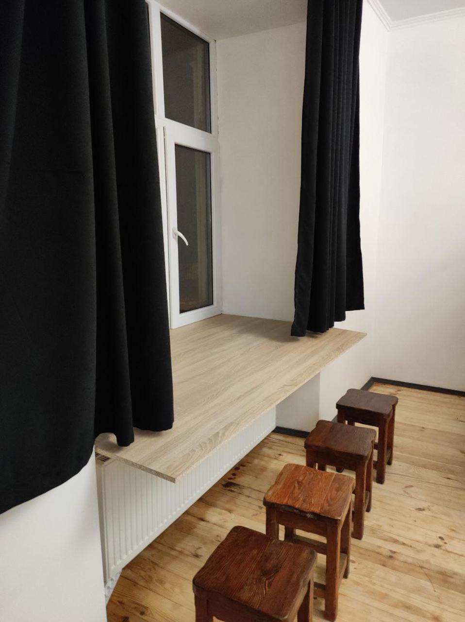 Hostel Europe-U Lviv Extérieur photo