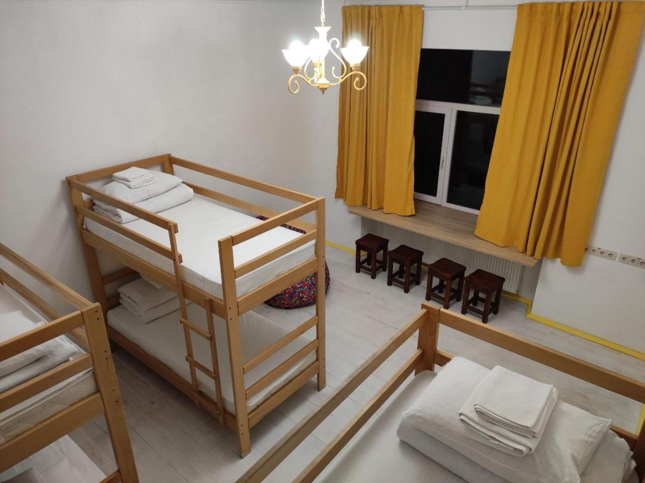 Hostel Europe-U Lviv Extérieur photo