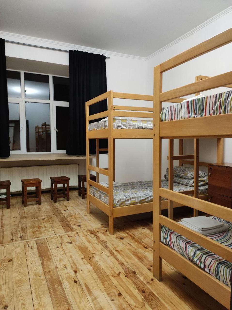 Hostel Europe-U Lviv Extérieur photo