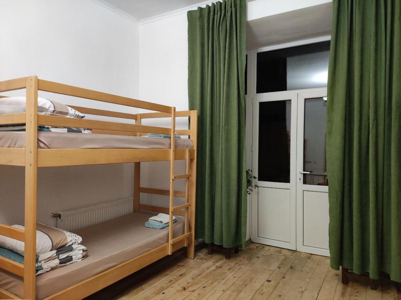 Hostel Europe-U Lviv Extérieur photo